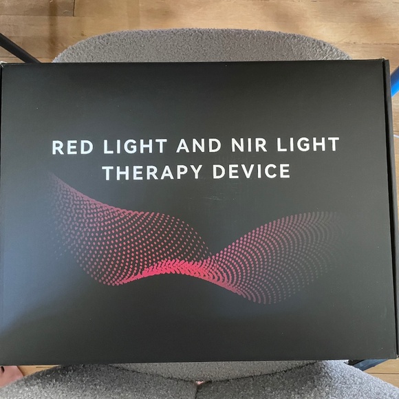 TRADED-Amazon Red Light Therapy for Face and Body - Picture 6 of 6